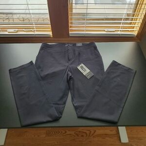 NWT Studio By Torrid Women's Standard Millennium Stretch Pants. 18T.